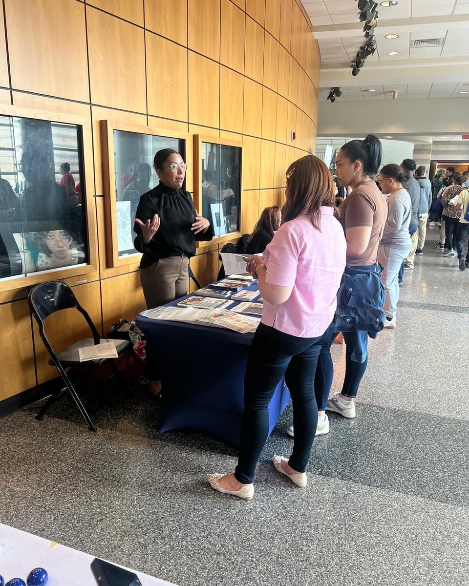 MyCafOrg's tweet photo. 🤝 CAF joined the Lawrence High School Transition Fair, connecting with 300+ students, families &amp; educators to share housing, advocacy &amp; financial empowerment resources. Together, we continue strengthening families across Lawrence! 🌟
#CAF #CommunitySupport #LawrenceMA https://t.co/YeZymtkghl