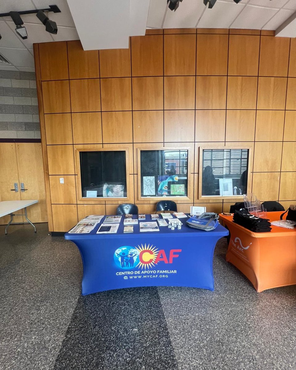 MyCafOrg's tweet photo. 🤝 CAF joined the Lawrence High School Transition Fair, connecting with 300+ students, families &amp; educators to share housing, advocacy &amp; financial empowerment resources. Together, we continue strengthening families across Lawrence! 🌟
#CAF #CommunitySupport #LawrenceMA https://t.co/YeZymtkghl