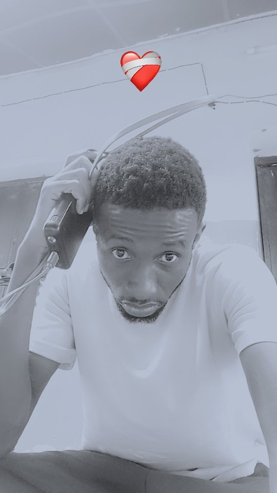 Emmanue42696164's tweet photo. "I have engaged and posted contents and I'm running out of contents ideas"
Okay, why not use this ideas:
1. Go to your browser and search for trending content in your niche, you'll surely get a new idea.
2. Check WhatsApp, TikTok or Instagram status, you'll find ideas.
#Xtips https://t.co/vPWI1Lcchl