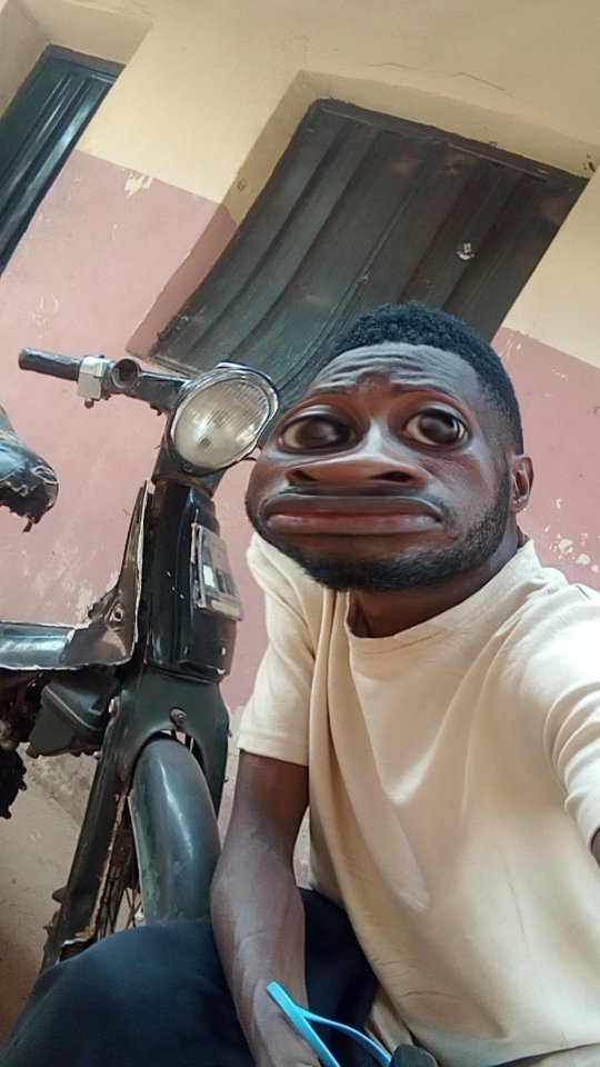 Emmanue42696164's tweet photo. "I have engaged and posted contents and I'm running out of contents ideas"
Okay, why not use this ideas:
1. Go to your browser and search for trending content in your niche, you'll surely get a new idea.
2. Check WhatsApp, TikTok or Instagram status, you'll find ideas.
#Xtips https://t.co/vPWI1Lcchl