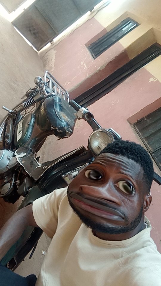 Emmanue42696164's tweet photo. "I have engaged and posted contents and I'm running out of contents ideas"
Okay, why not use this ideas:
1. Go to your browser and search for trending content in your niche, you'll surely get a new idea.
2. Check WhatsApp, TikTok or Instagram status, you'll find ideas.
#Xtips https://t.co/vPWI1Lcchl