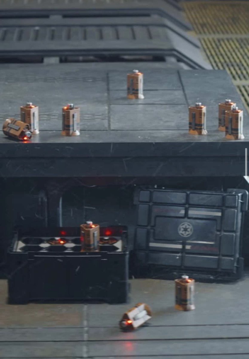 4thelore's tweet photo. Screen accurate crate from The Mandalorian &amp; Grogu is a Front Runner hi-lid storage box! https://t.co/1XQATAhbAq