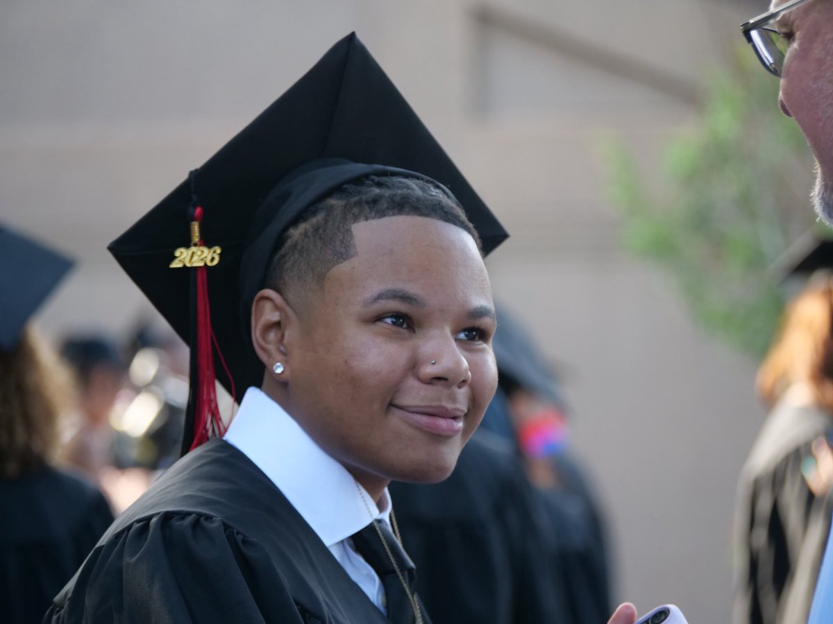 McCaskeyHS's tweet photo. 𝗚𝗥𝗔𝗗 𝗙𝗟𝗜𝗖𝗦 𝗣𝗧. 𝟭 🌪️🎓📸

#McCaskeyProud

📸 Credit: WMCC's Eylis Vera-Gomez https://t.co/Gmat7U3V1H