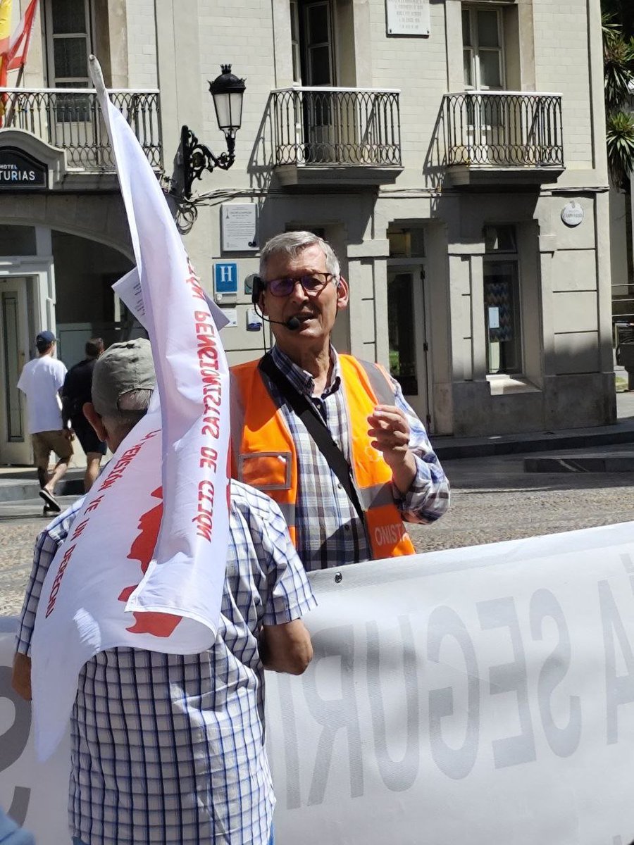 Podemos Xixón tweet media
