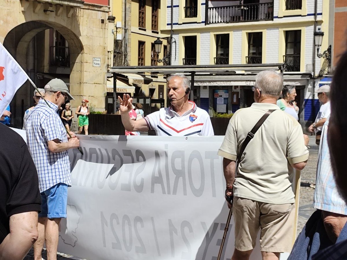Podemos Xixón tweet media
