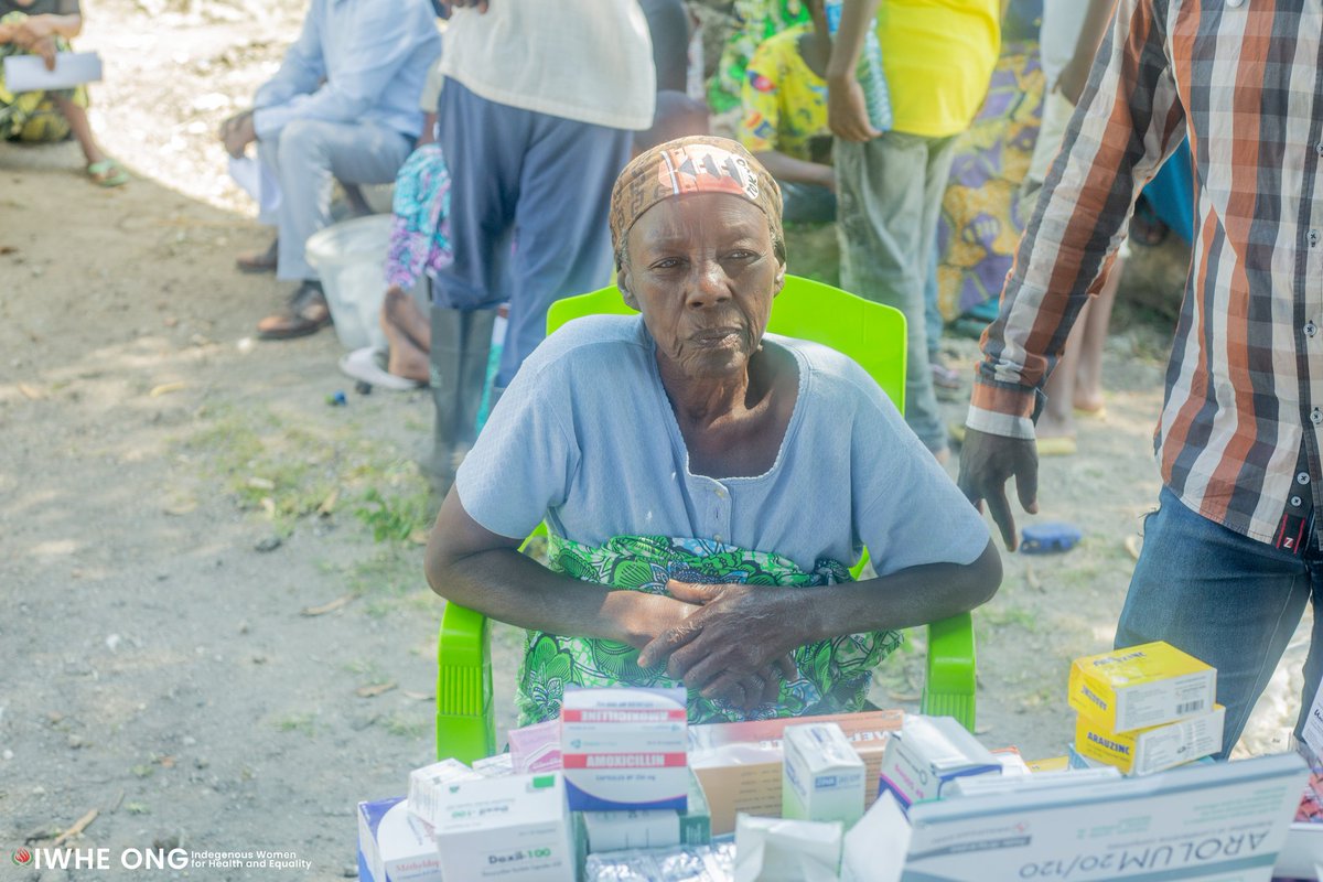 iwhe_ong's tweet photo. Dans plusieurs communautés, femmes et enfants continuent de vivre dans des conditions difficiles, sans accès suffisant aux soins et au soutien social.
Chaque visite sur terrain est une occasion d’apporter assistance, espoir et protection aux familles vulnérables.
#IWHEONG #Human https://t.co/p5bcuaKM2i