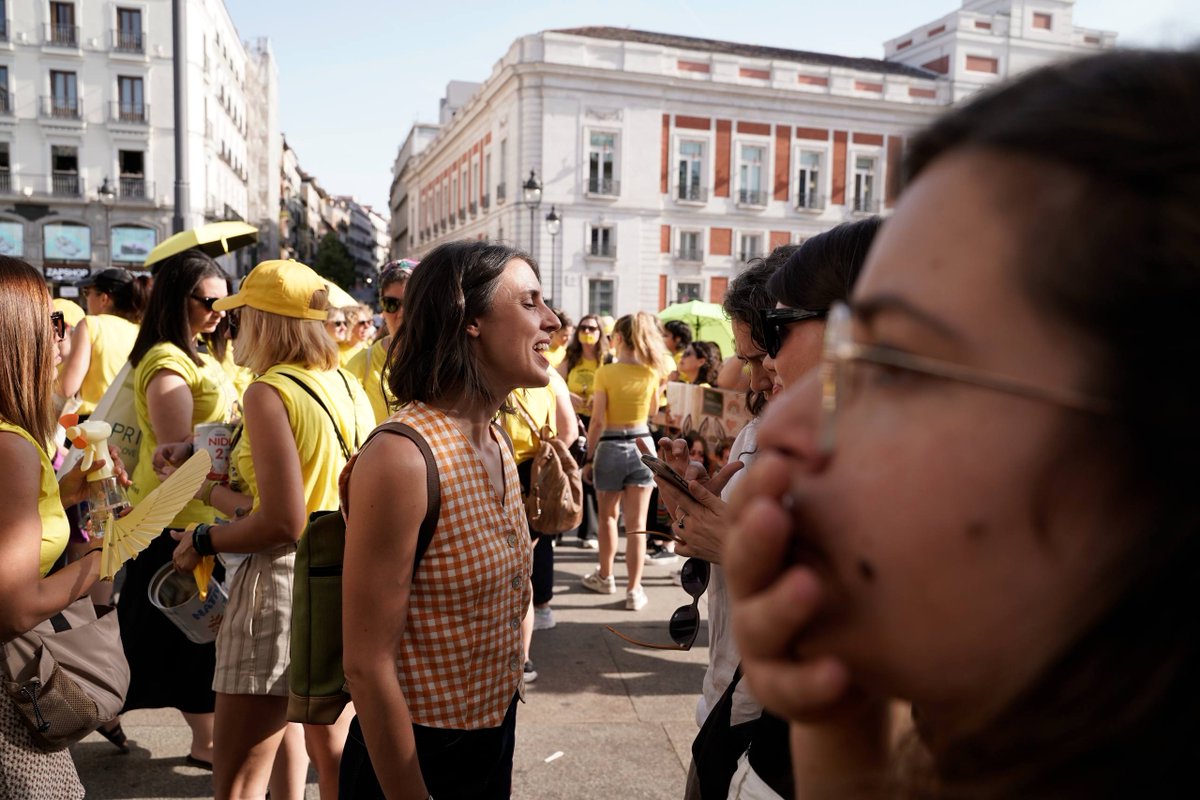 Podemos tweet media