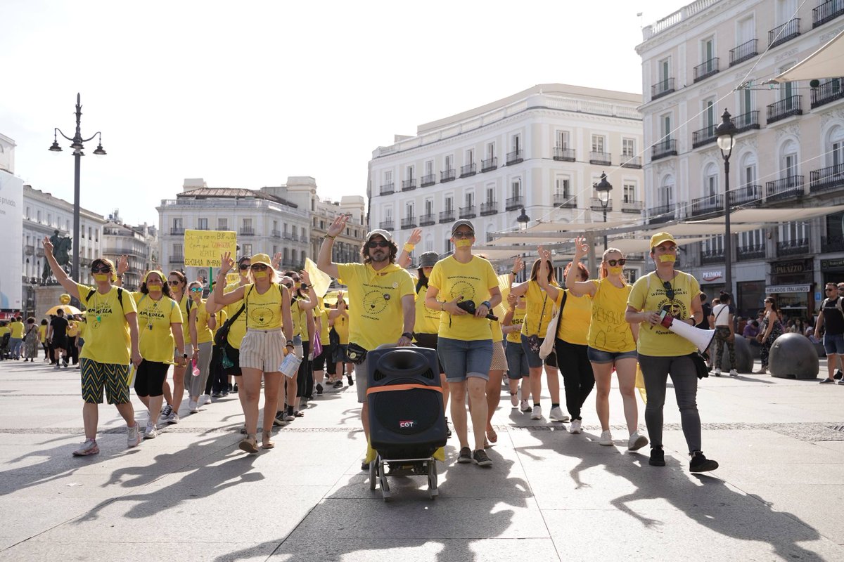 Podemos tweet media