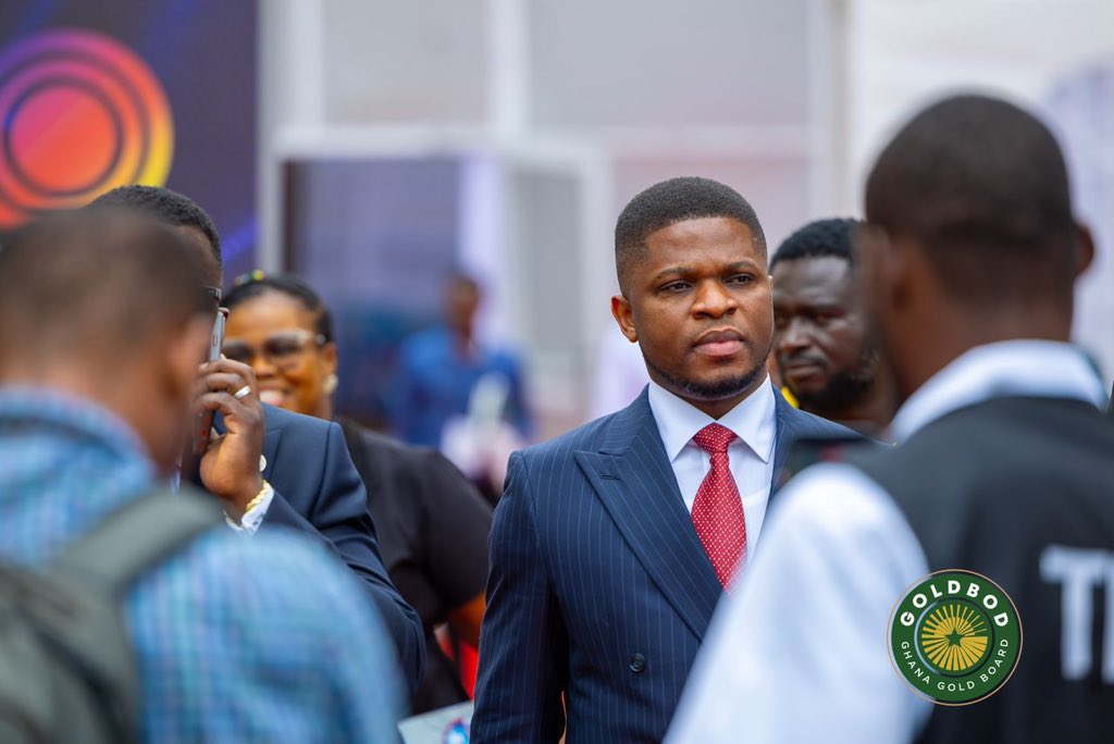 amimaaliba's tweet photo. GOLDBOD CEO, SAMMY GYAMFI ESQ. AWARDED WITH THE PRESTIGIOUS OVERALL BEST CEO OF THE YEAR AWARD- PUBLIC SECTOR, AT THE 2026 CEO SUMMIT. https://t.co/o89a3FPv1w