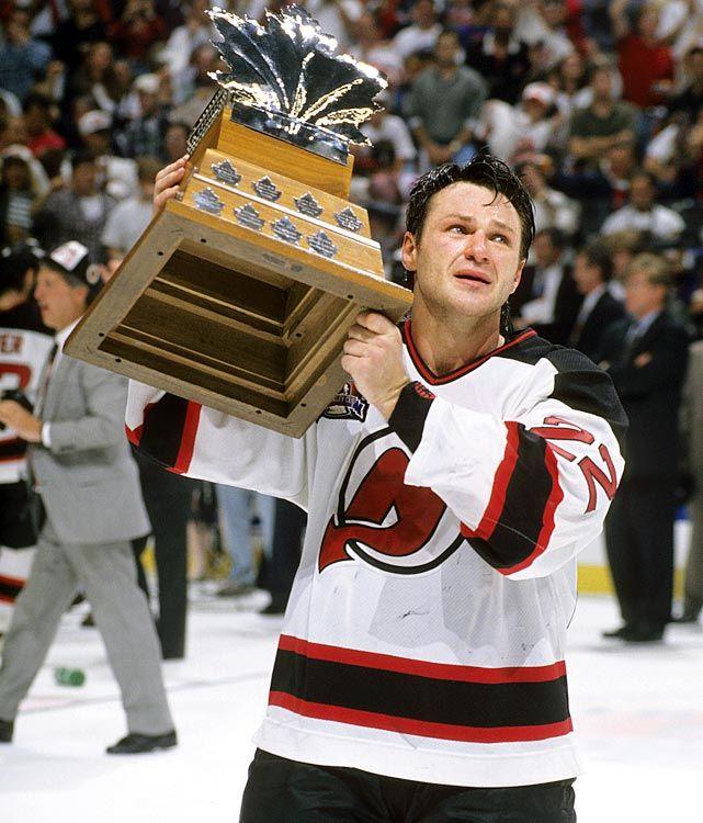 BHolmes_Hockey's tweet photo. RIP Claude, always loved here in NJ https://t.co/hP1ob3XJxW