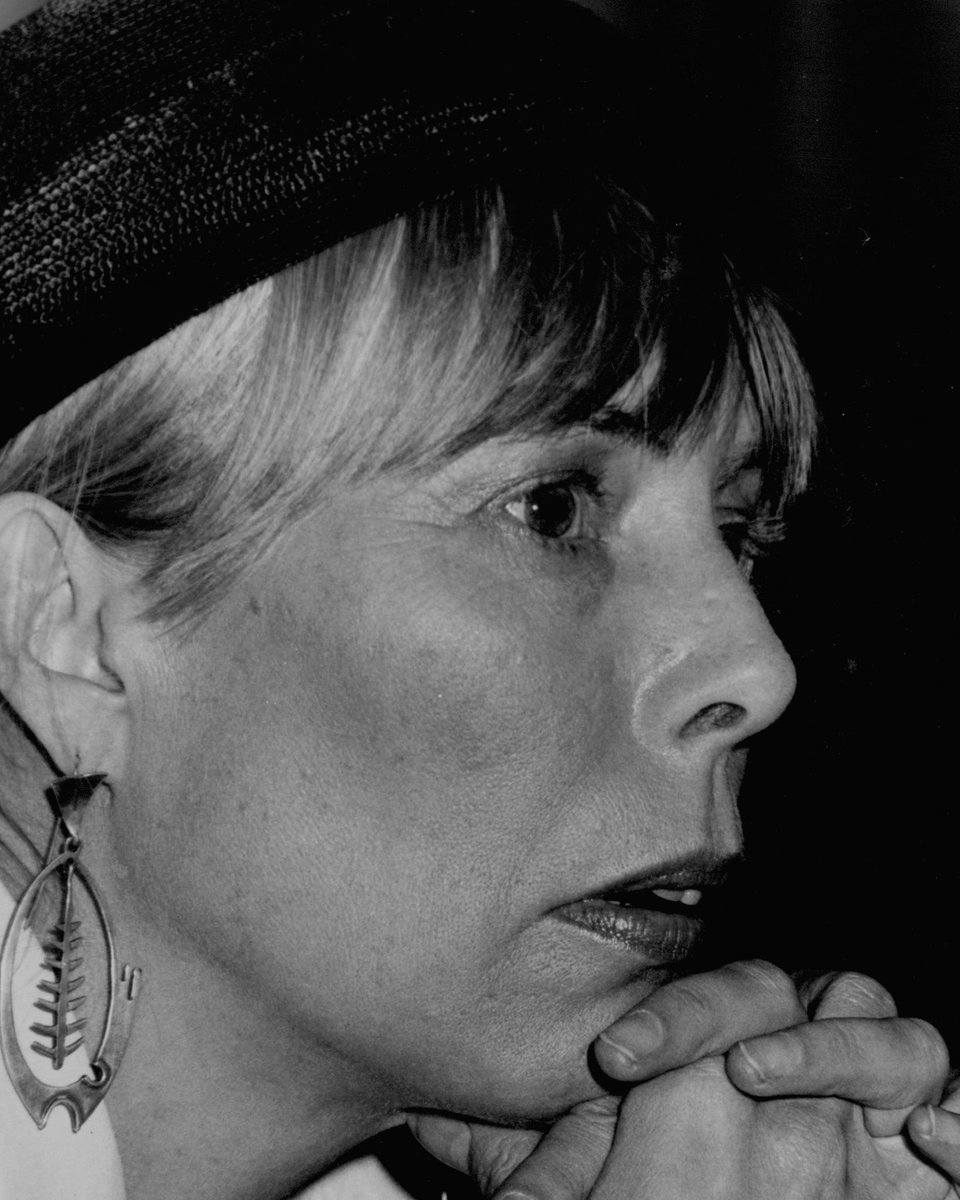 jonimitchell's tweet photo. "It seems to me that sometimes the talk gets so far away from the music that I would like to start by playing a brand-new song."

In May 1988, Joni held a press conference at the Sebel Town House in Sydney, where she performed “Night Ride Home” to an intimate crowd.

Photo courtesy of Fairfax Media Archives