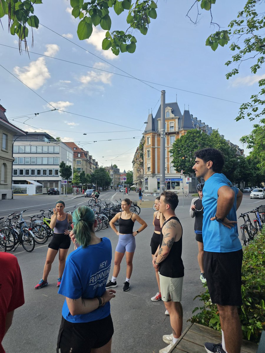 anomadbuilder's tweet photo. Run club in 🇨🇭 Bern - Sane Club https://t.co/cj6LY0wfvt