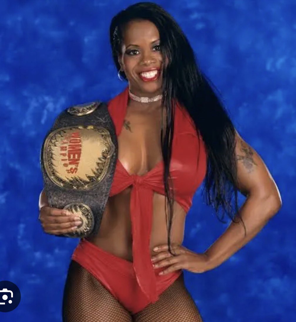 robertparis's tweet photo. I love them all but #jacquelinewwe was THE best ever.  This lady used to wrestle men and really no other woman could hang with her.  She had to pull back a lot of what she knew, and mentioning men.  They were afraid to wrestle her, not because they thought they would hurt her, but because of the fear of hurting them. #doyourresearch #stopforgettimgthelegends I don’t think the women of today would beat her. A shame she came up in the wrong era.
