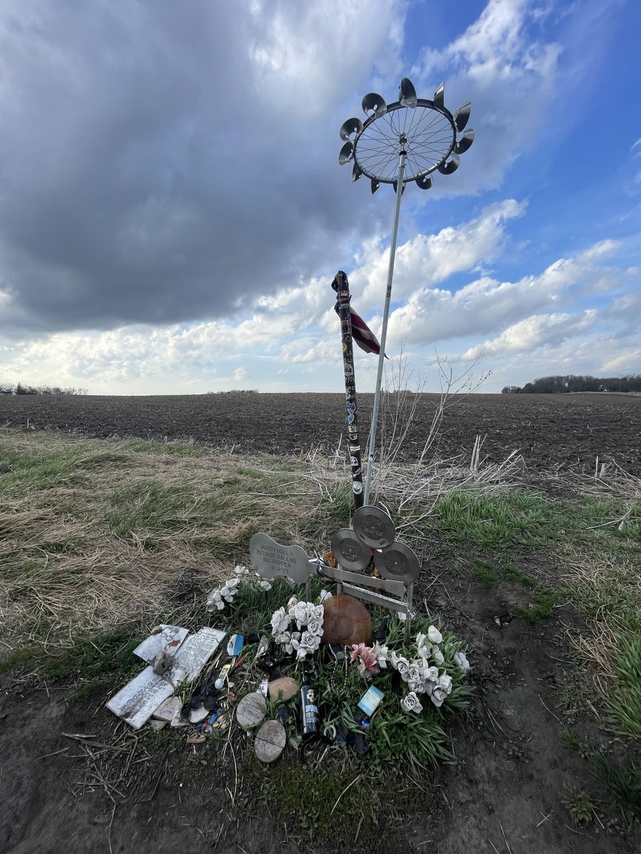 h2oetry's tweet photo. @CKlosterman Listened to the requisite audiobook section of Killing Yourself to Live as I walked the farm’s periphery to the Buddy Holly crash site. Look forward to reading your new one! https://t.co/8tFTFnzZAr