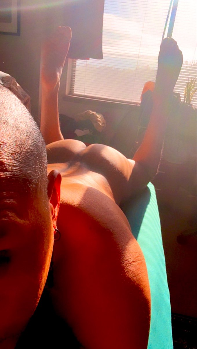 jmayao's tweet photo. Just waking up with the sun in my 🕳️and love it 👌🏼🙌🏼😍❤️☀️☀️☀️☀️ https://t.co/GH5ACcOhmq