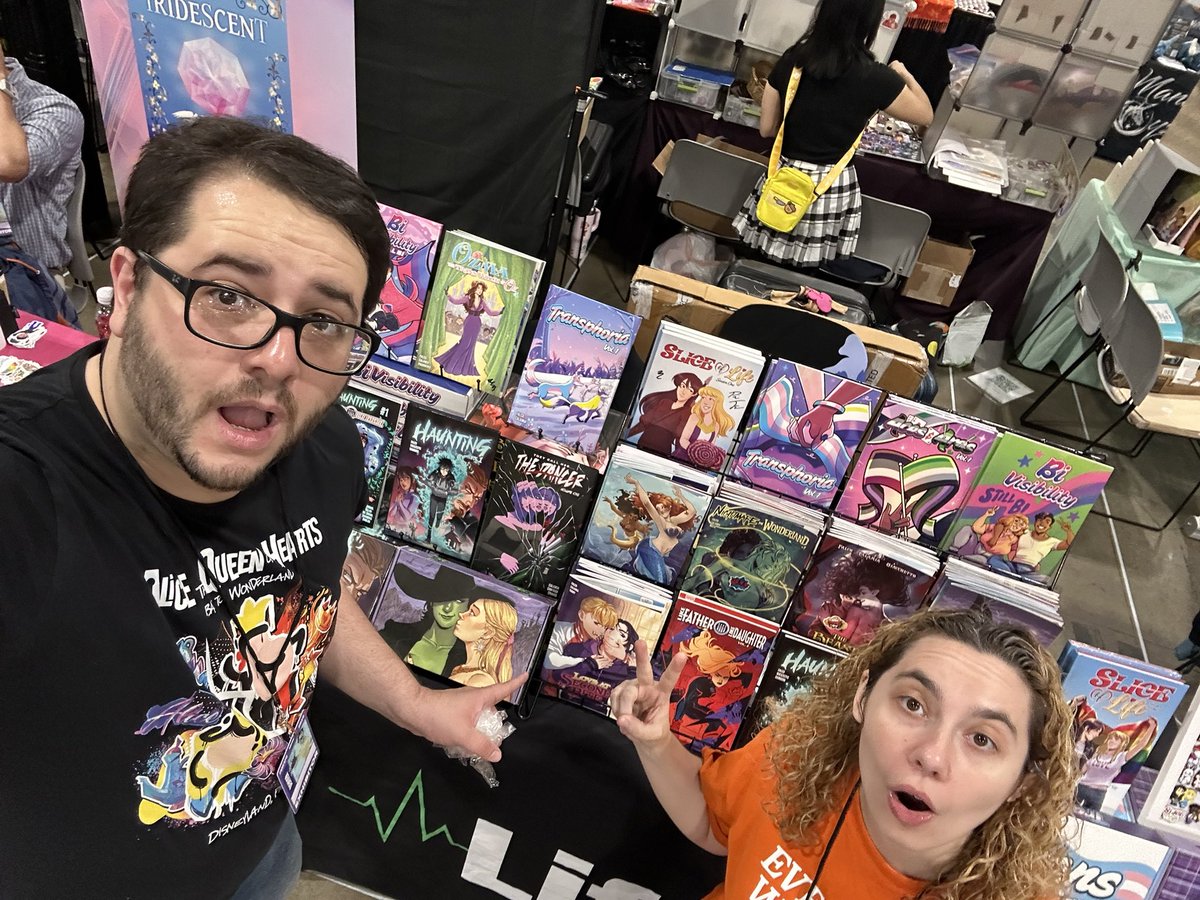 ComicUno's tweet photo. Visit us at Fan Expo Denver A1707! https://t.co/w405hidLxc