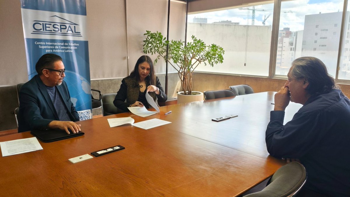 ciespal's tweet photo. #Boletín 
CIESPAL recibe visita de la ULEAM para analizar oportunidades de trabajo conjunto en el marco del convenio de cooperación interinstitucional suscrito entre ambas instituciones
🔗 https://t.co/k8lpikynT1 https://t.co/uF6reTA9Go