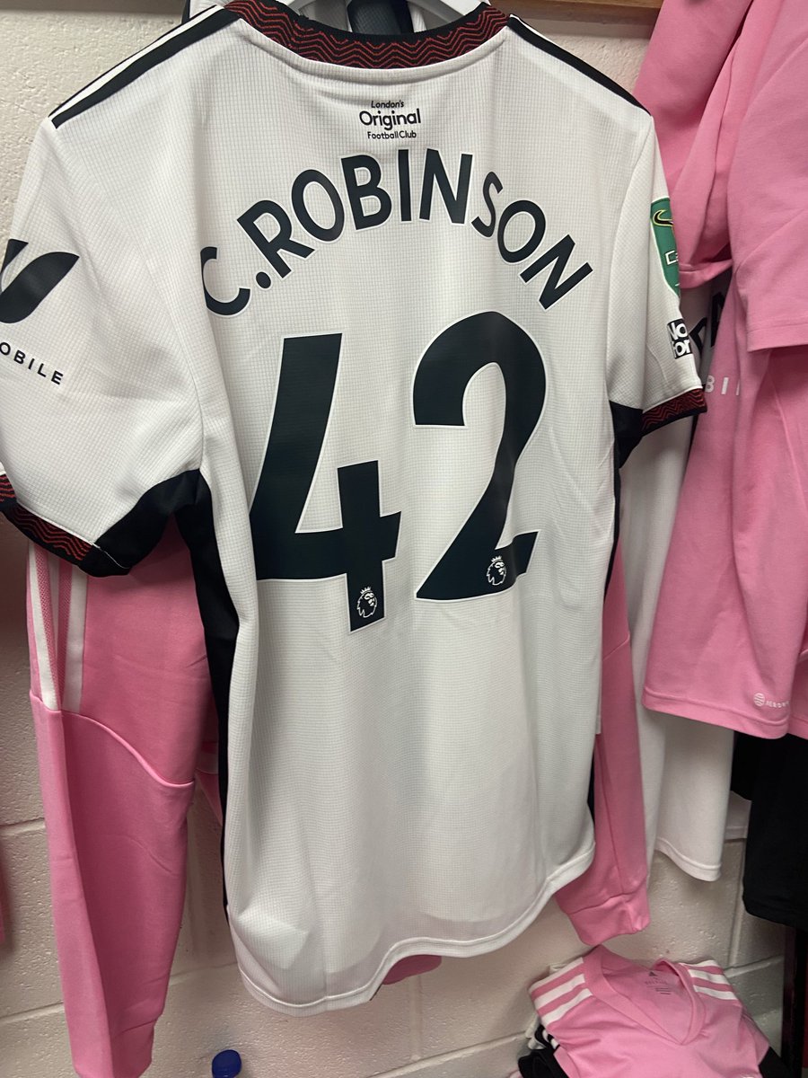 Charlie Robinson tweet media