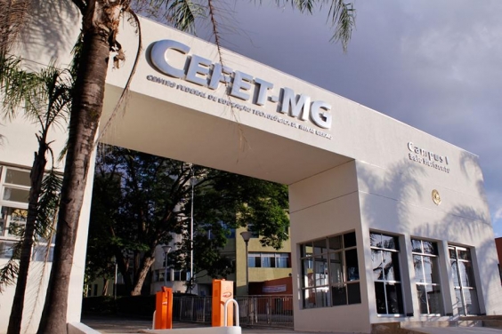 andessindicato's tweet photo. CEFETS
A Comissão de Educação do Senado (CE) aprovou, na terça (26), o projeto que transforma dois centros federais de educação tecnológica, os de Minas Gerais e Rio de Janeiro, em universidades tecnológicas federais.

Saiba mais: https://t.co/qmgpoVKvcr https://t.co/TimcdJwdJe