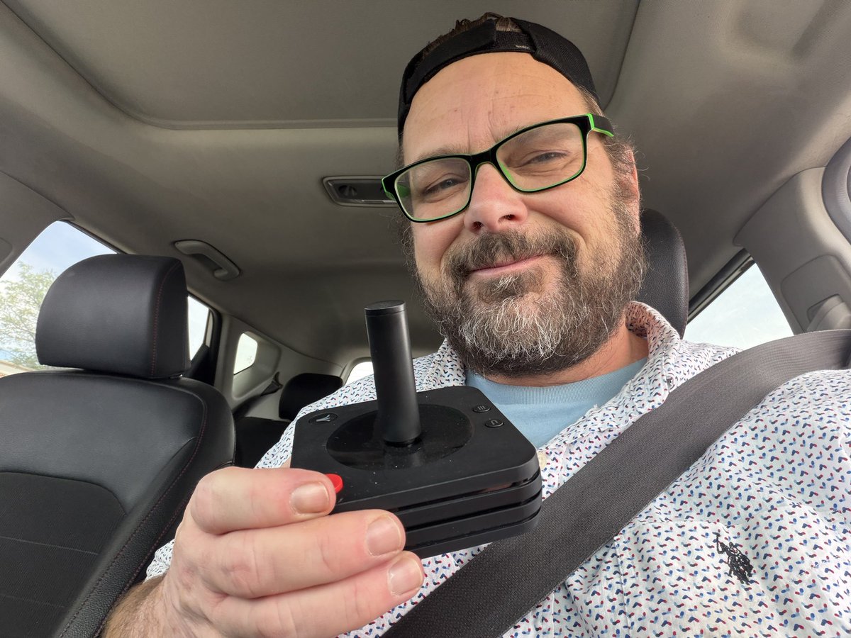 ballistikcoffee's tweet photo. I had to… grabbed it for $130 after discount and member savings. 🕹️ My 3rd #Atari #VCS, my first wood grain model. This is going in storage just in case :) Thx Gamers Anonymous in ABQ! #gaming #BCB #AtariVCS https://t.co/gDYUIsAcgL