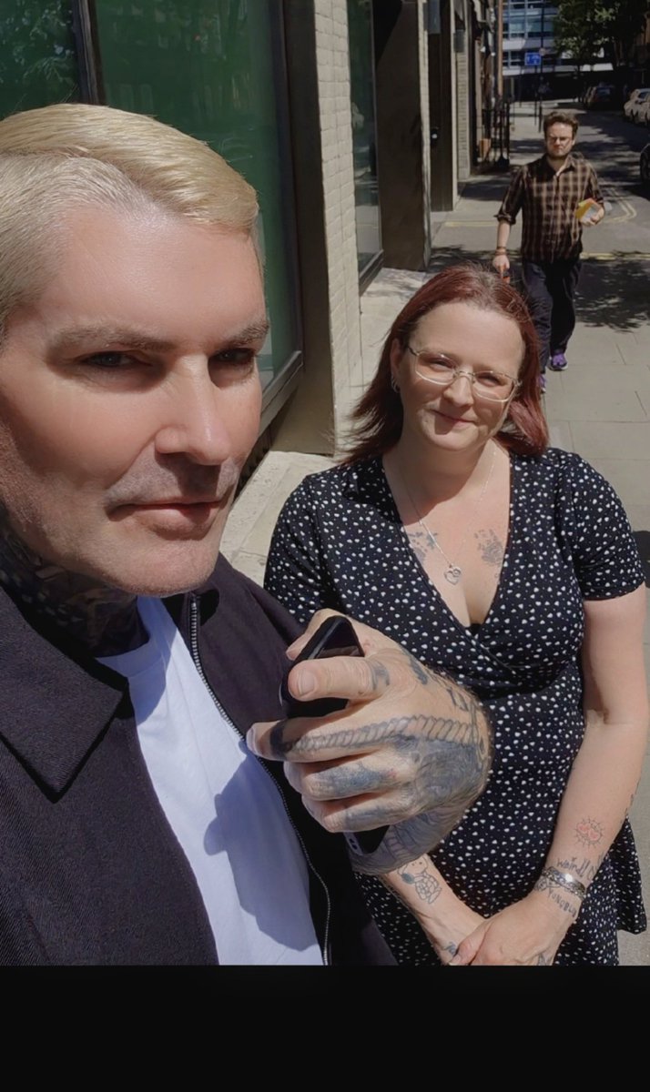Lisa_gallagher_'s tweet photo. Got to see my all time fav on Tuesday and on my birthday too thankyou @shanelynchlife for always making time for me and making my day ☺️🖤 https://t.co/vxDPRkoqsn