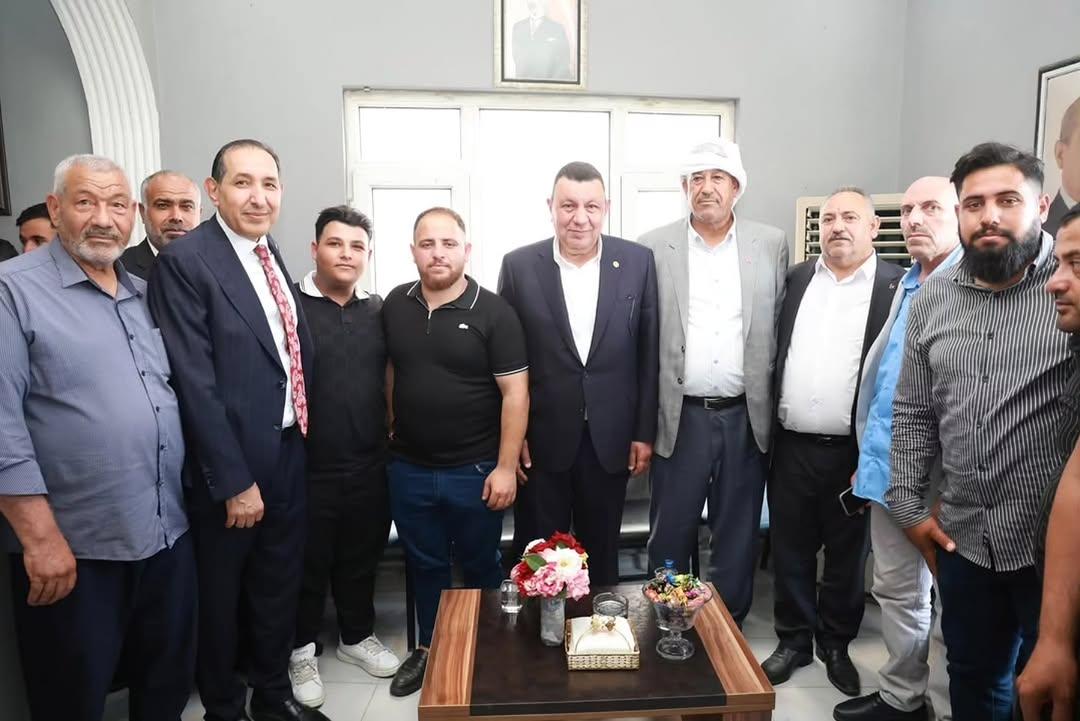 Sanliurfa_MHP's tweet photo. İl Başkanımız Sayın Mahmut Güneş, Milletvekilimiz Sayın İbrahim Özyavuz, Ülkü Ocakları İl Başkanımız Sayın Muhammed Enes Yılmaz, ilçe başkanlarımız, il yönetimimiz, ilçe teşkilatlarımız ve kıymetli hemşehrilerimizin katılımlarıyla İl Başkanlığımızda bayramlaşma programımızı gerçekleştirdik.

Bayramın birlik, beraberlik ve kardeşlik iklimini hep birlikte paylaşmanın mutluluğunu yaşadık.

Rabbim birlik ve beraberliğimizi daim eylesin. 🇹🇷

@dbdevletbahceli @MHP_Bilgi @E_SemihYalcin @mgmahmutgunes @Sanliurfa_MHP