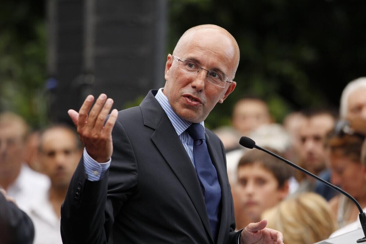 lequipe's tweet photo. Éric Ciotti en appelle au président de la République alors que Nice pourrait perdre le pôle glace des JO 2030 au profit de Lyon

➡️ https://t.co/vU2wQ9cVzT https://t.co/dN1ws101nk