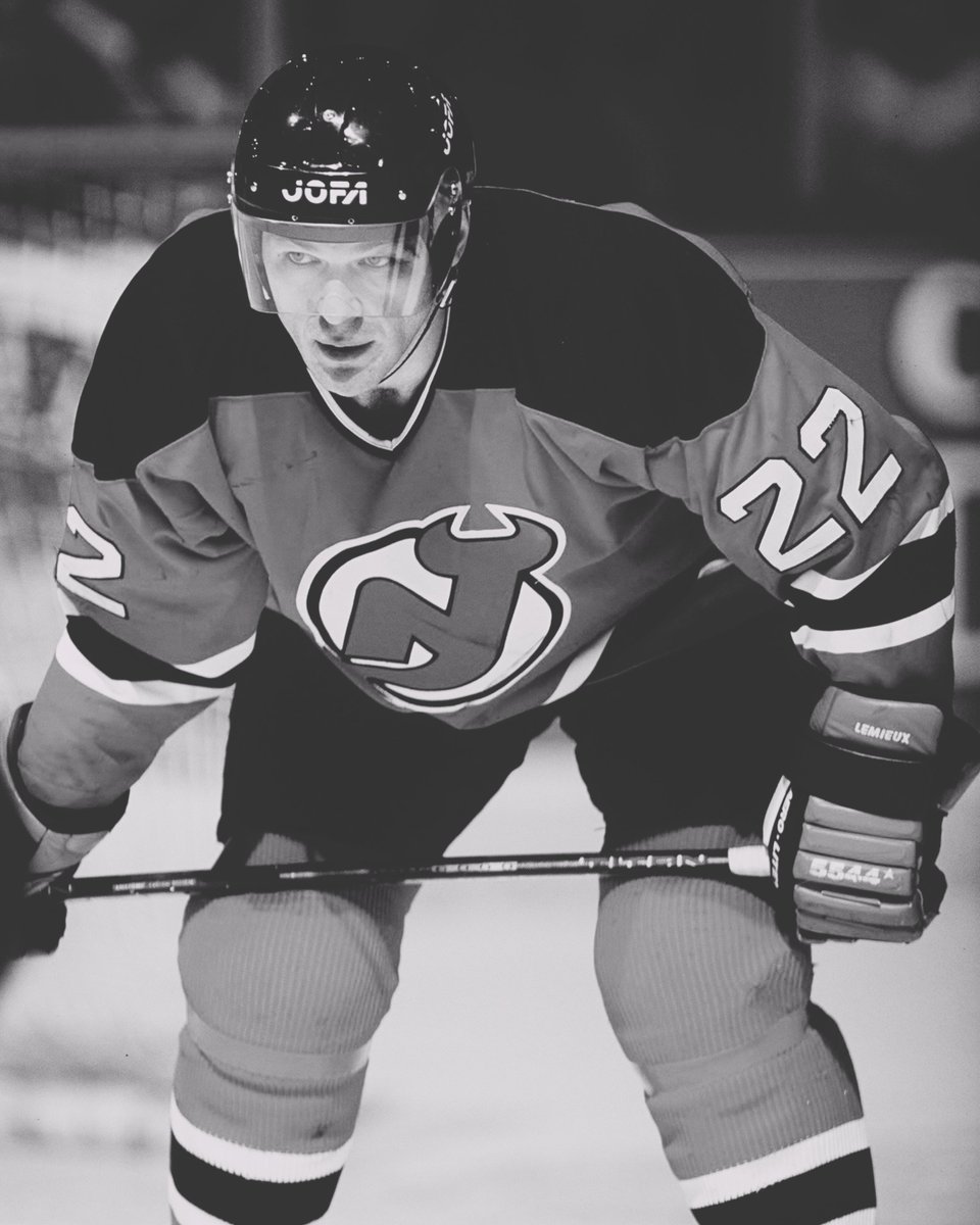 MissinCurfew's tweet photo. Rest in Peace Claude Lemieux 💔 https://t.co/z9a9e2kGiU