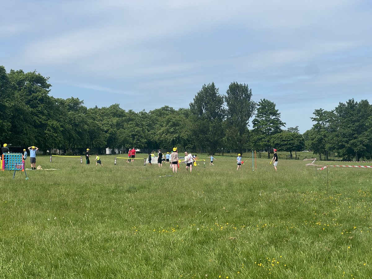 OLRprimary's tweet photo. A wonderful day on Wednesday at the Go Yellow Walk with our P5-P7 children. Raising money for the @PPWHospice https://t.co/rNGn5t9LDT