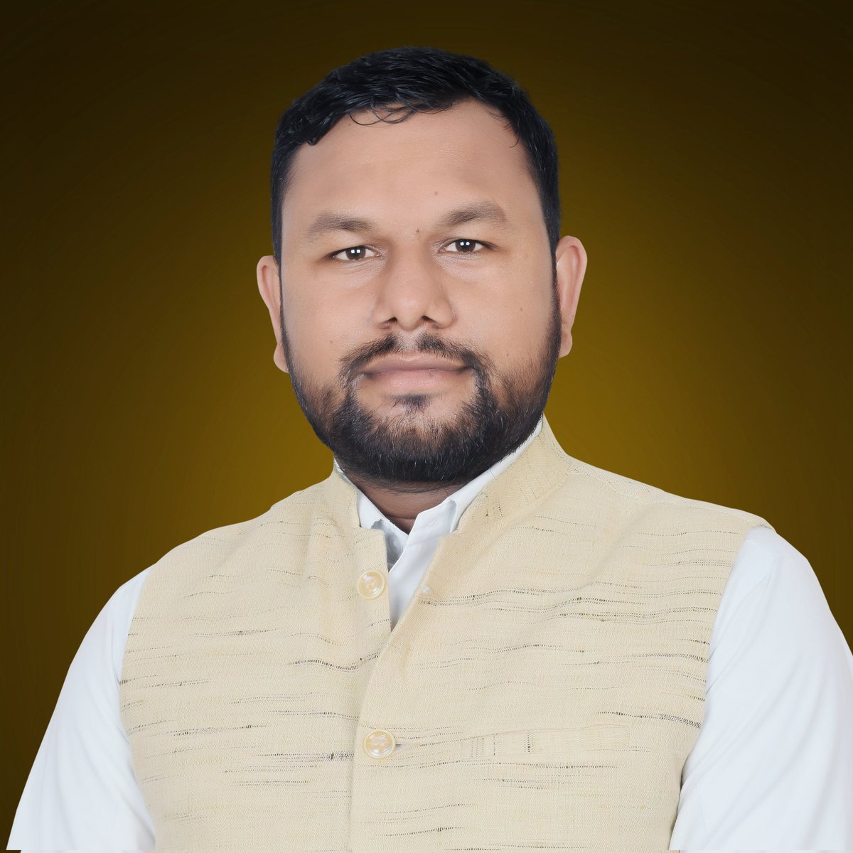 AymChief's tweet photo. “अगर सूरज के तरह जलना है तो रोज उगना पड़ेगा I”

#shivanshukol https://t.co/LACVEVmo5i