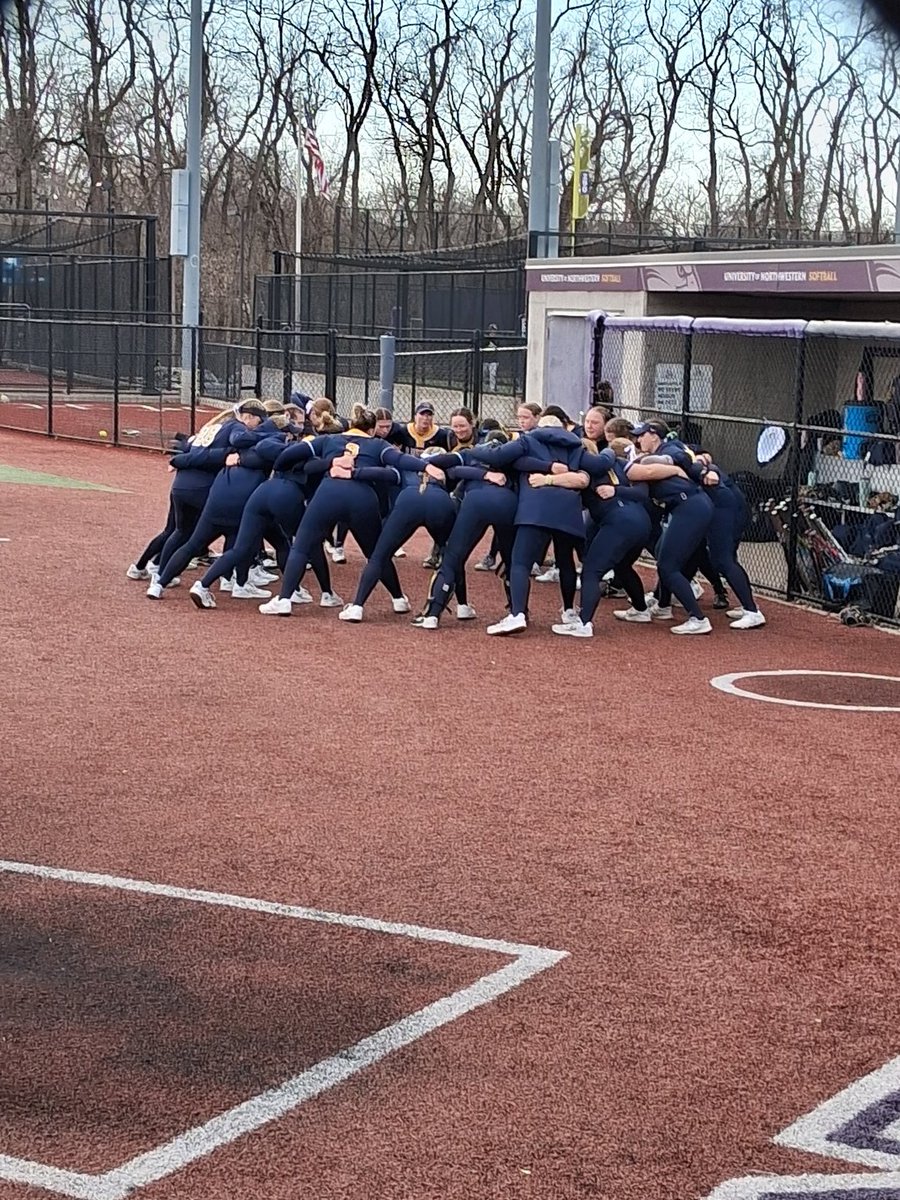 EricSvensk5's tweet photo. UMAC Softball Nonconference Game 
UNW Eagles Vs UW Eau Claire 

@unwsoftball @unweagles @UWECblugolds @UWECSoftball @MinnesotaMillea https://t.co/VEWcQIMFUc