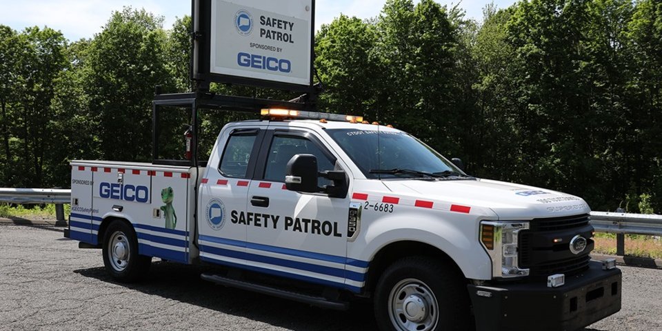 I95ExitGuide's tweet photo. Connecticut DOT Safety Patrol Expands Hours for Busy Summer Travel

As an especially busy travel season begins, driven by the World Cup, America 250 celebrations, and other major events across the...
https://t.co/CyDgmciL7R https://t.co/0bzTNLkFho