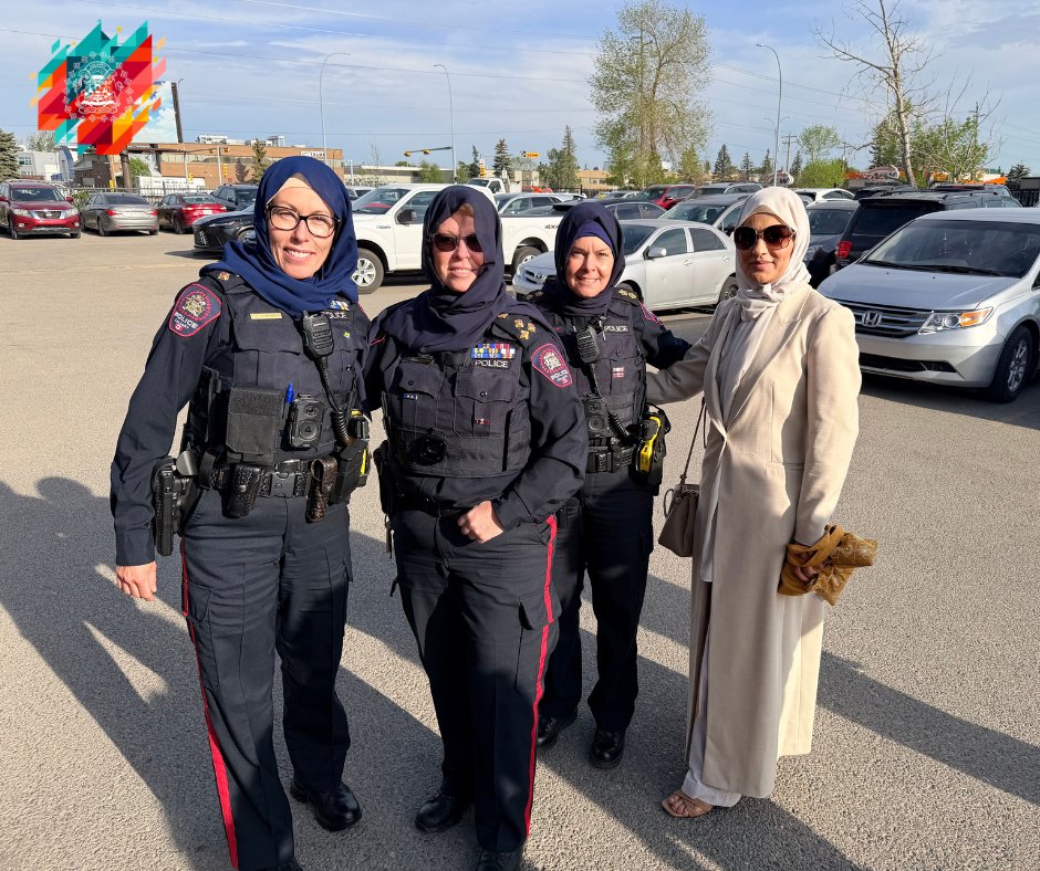CalgaryPolice's tweet photo. 🌙✨Eid Mubarak! We were honoured to attend celebrations throughout Eid al-Adha.

We wish all those celebrating a safe &amp; blessed Eid. https://t.co/b7Jzl6F5Kj