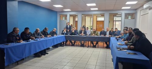 radio_amiga's tweet photo. Radio Amiga de Calbuco Informa 
Saesa refuerza coordinación regional ante impacto del cambio climático en redes eléctricas.
https://t.co/rgzx4UTQBK https://t.co/PQqQ2fVcCX