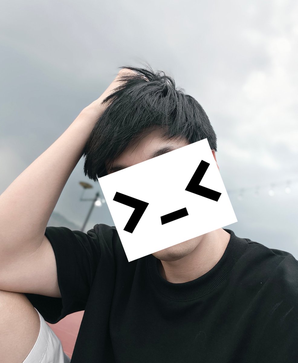zaramdunk's tweet photo. >_< https://t.co/os4jGEli1j