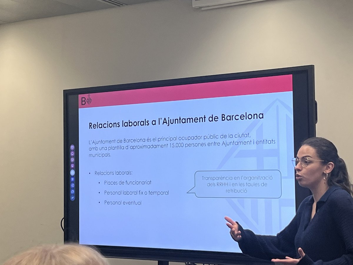 SantaCruzSCZ's tweet photo. 21.05.26 el presidente de nuestra entidad @Cambalan_Moreno participando en sesión informativa a @barcelonactiva sobre procesos de convocatorias de ofertas laborales i requisitos pa’ trabajar en el Ayuntamiento #Barcelona pa’ ese 35% de personas con diversos orígenes culturales. https://t.co/l4vUGObmNH