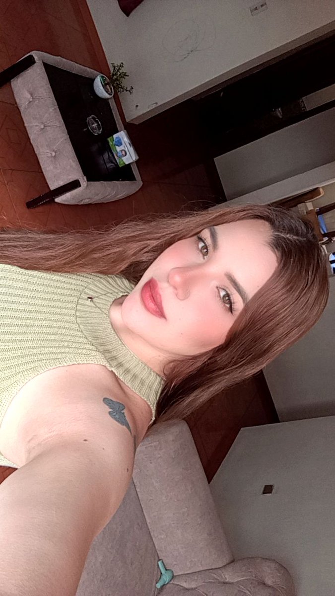 MichelleAc65191's tweet photo. Mucho frío en cuenca para estar solita 🥶🥶 https://t.co/EEG1YKfHt1