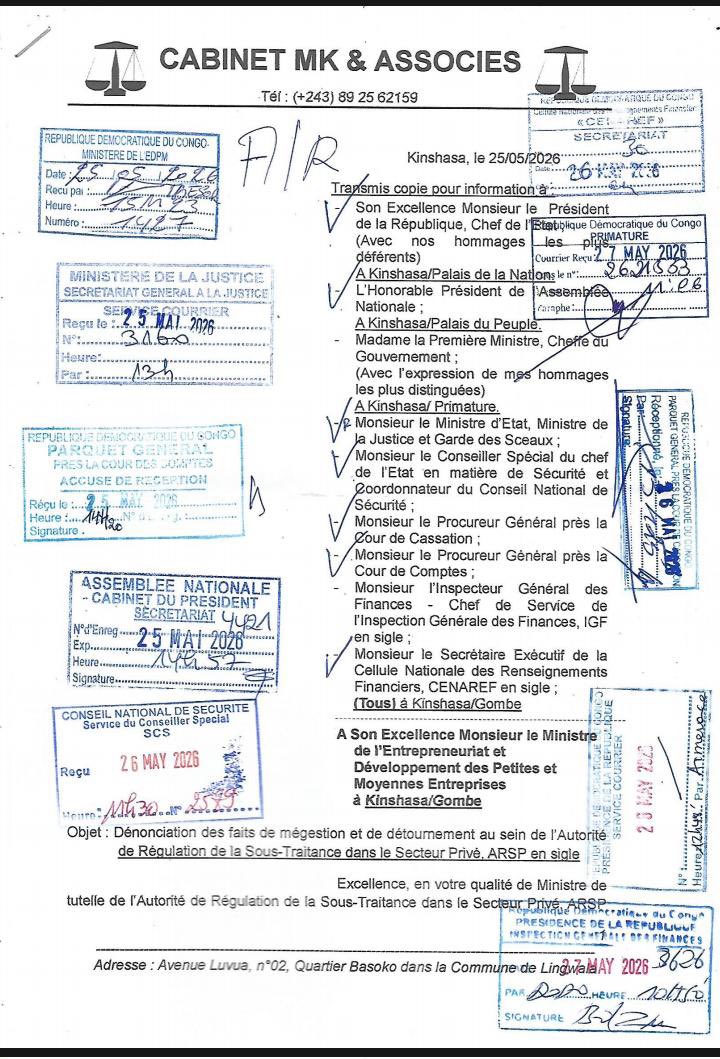 manya_serge's tweet photo. 🚨 ALERTE | ARSP : graves accusations de détournement et de mégestion au sommet de l’établissement public

Un document transmis aux plus hautes institutions de la République met en cause la gestion du Directeur Général de l’ARSP.
Le collectif des agents et cadres dénonce un système marqué par :

- le non-paiement des salaires, primes et frais de fonctionnement ;
- des retenues fiscales et sociales non reversées à la CNSS et à la DGI ;
- des marchés attribués de gré à gré à des entreprises proches de la direction ;
- l’ouverture de comptes parallèles pour contourner les procédures légales ;
- des retraits suspects et des décaissements opaques ;
- l’utilisation présumée des fonds publics à des fins personnelles et politiques ;
- des intimidations, violences et abus d’autorité contre les agents.

Alors que l’ARSP avait été présentée comme un pilier de la promotion de la sous-traitance congolaise, ces révélations jettent une ombre inquiétante sur la gouvernance de cet établissement stratégique.

La lumière doit être faite.
Le peuple congolais exige vérité, transparence et redevabilité. 
Très bientôt, vous allez nous suivre sur Télé 50 pour une émission avec tous les détails et preuves à l’appui es.