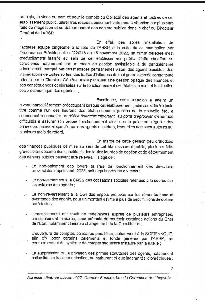 manya_serge's tweet photo. 🚨 ALERTE | ARSP : graves accusations de détournement et de mégestion au sommet de l’établissement public

Un document transmis aux plus hautes institutions de la République met en cause la gestion du Directeur Général de l’ARSP.
Le collectif des agents et cadres dénonce un système marqué par :

- le non-paiement des salaires, primes et frais de fonctionnement ;
- des retenues fiscales et sociales non reversées à la CNSS et à la DGI ;
- des marchés attribués de gré à gré à des entreprises proches de la direction ;
- l’ouverture de comptes parallèles pour contourner les procédures légales ;
- des retraits suspects et des décaissements opaques ;
- l’utilisation présumée des fonds publics à des fins personnelles et politiques ;
- des intimidations, violences et abus d’autorité contre les agents.

Alors que l’ARSP avait été présentée comme un pilier de la promotion de la sous-traitance congolaise, ces révélations jettent une ombre inquiétante sur la gouvernance de cet établissement stratégique.

La lumière doit être faite.
Le peuple congolais exige vérité, transparence et redevabilité. 
Très bientôt, vous allez nous suivre sur Télé 50 pour une émission avec tous les détails et preuves à l’appui es.