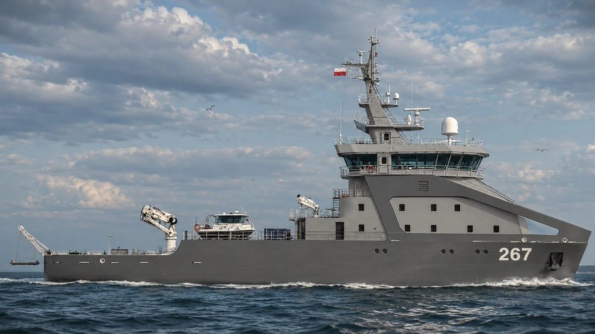 jurgen142785553's tweet photo. 28.05.2026 Umowa (#SAFE) ze Stocznią Remontowa Shipbuilding z Gdańska na dostawę 2⃣okrętów hydrograficznych kryptonim #HYDROGRAF dla🇵🇱
@MarWojRP za ok 1,5 mld zł netto
Długość okrętów ok. 60 m, szerokość ok. 13 m, zasięg ok. 5 tys. mil morskich, prędkość maksymalna ok. 13 węzłów. https://t.co/Mbefw2nFkf
