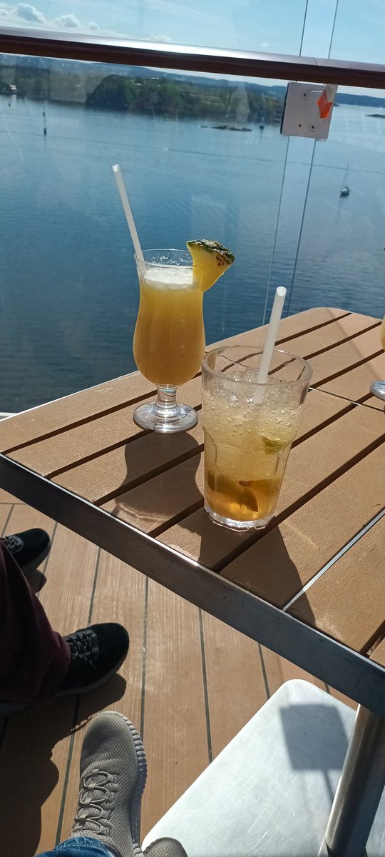 herrinangel1503's tweet photo. Ich schwelge in Erinnerungen....es war so schön und soll ich dir etwas verraten >>von dir mit finanziert. 
Du bist halt nur zum abdrücken zu gebrauchen und es ist mir total egal, ob du dich für mich verschuldest 🔥

Füsse Findom Geldherrin Zahlsklave Finanzkontrolle Schulden https://t.co/mbVTmNDYhO