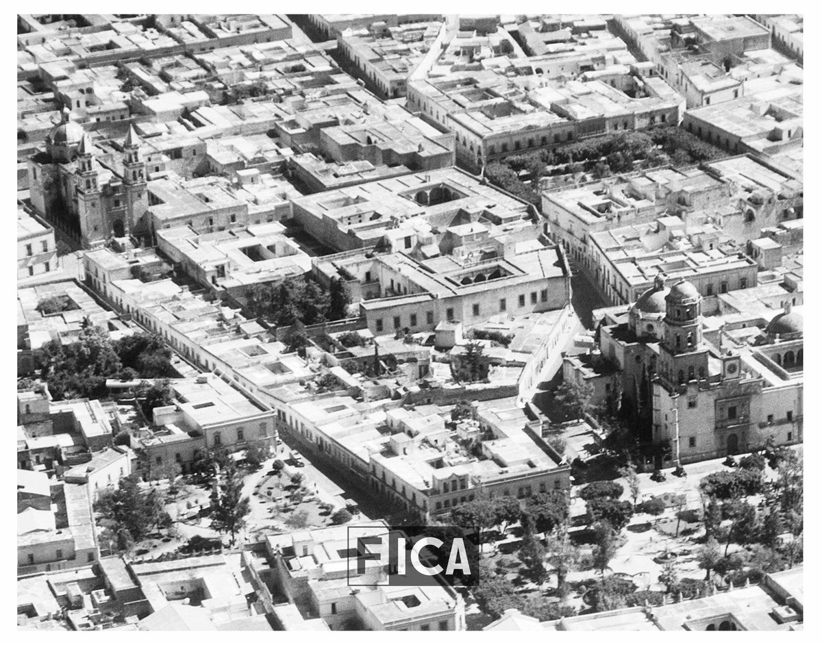 ICAMexico's tweet photo. ¿Sabías que el Fondo Aerofotográfico de Fundación ICA reúne 79 fotografías oblicuas, 53 obras verticales y 9 mapas referentes al estado de Querétaro? Consulta las colecciones digitalizadas en #CODIFICA #AcervoHistórico https://t.co/YsLUnfeyd6 https://t.co/OocLA0n8e3