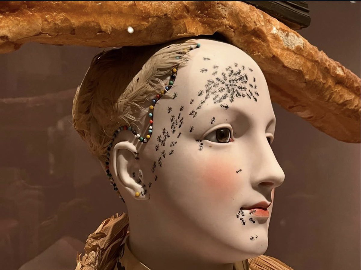 pmamtraveller's tweet photo. Details from this Salvador Dali sculpture https://t.co/PZ4s7f5b2A