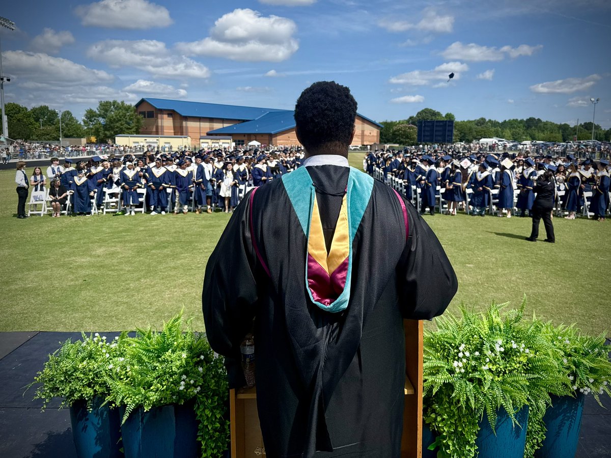 Edukated_'s tweet photo. Congratulations to the class of 2026 at @SSS_Spartans !! We couldnโt be prouder of our 386 graduates !! #SSStrong ๐๐๐จ๐ฝโ๐๐ฉ๐ปโ๐ https://t.co/su53uIawmf