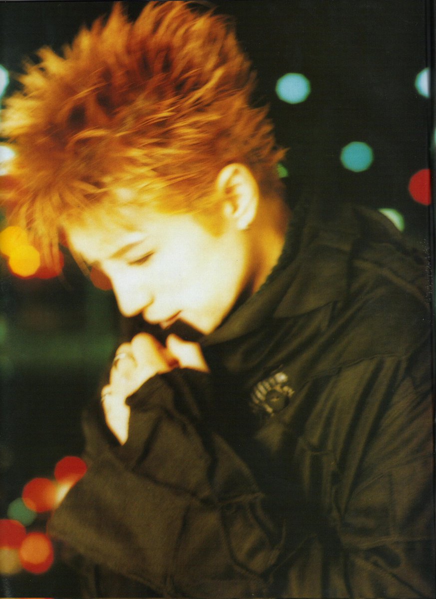 Gacktsmiling's tweet photo. GACKT - WEEKLY ORICON - 2001 ★ https://t.co/iOQ8HOISBa