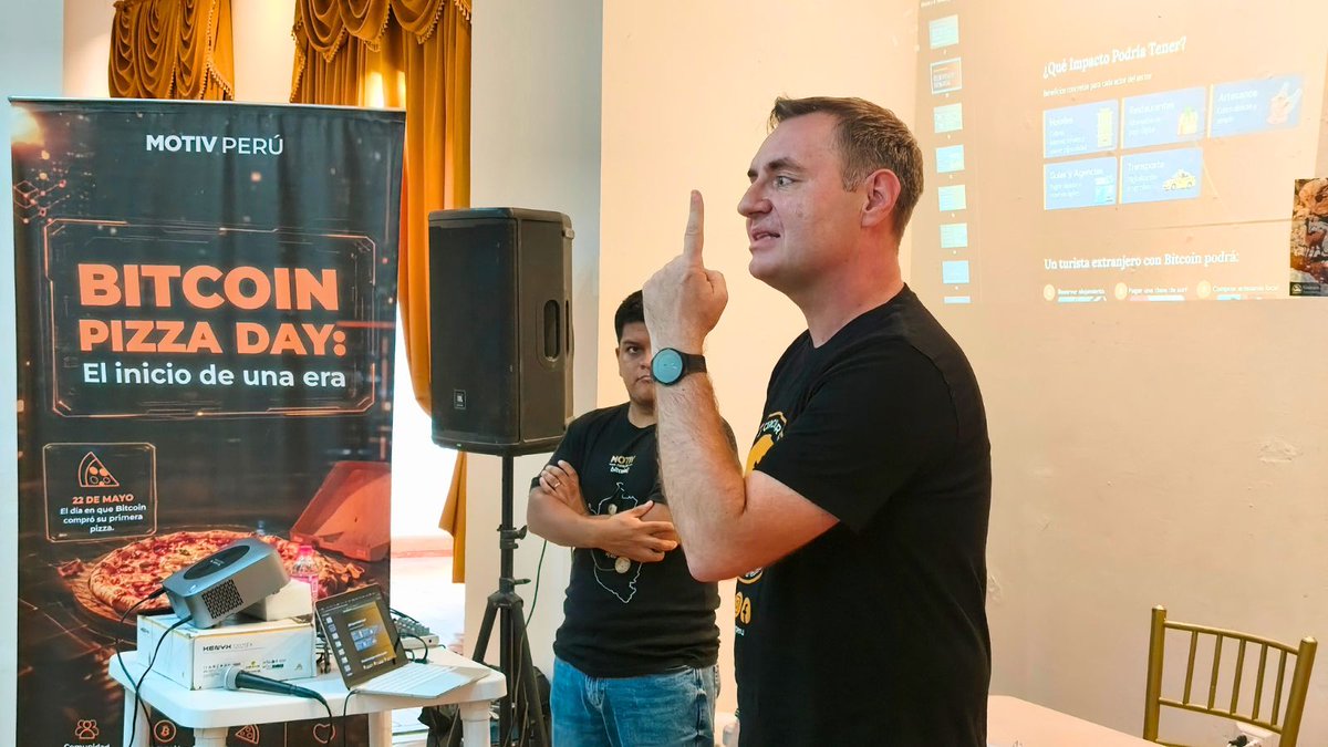 MotivPeru's tweet photo. 🍕₿ Here’s how we celebrated Bitcoin Pizza Day with the community in Trujillo, Peru.

We talked about Bitcoin, financial education, and new opportunities, while continuing to drive adoption through real-life experiences. ⚡🇵🇪

#Bitcoin #BitcoinPizzaDay #MotivPeru #BTC #BitcoinAdoption