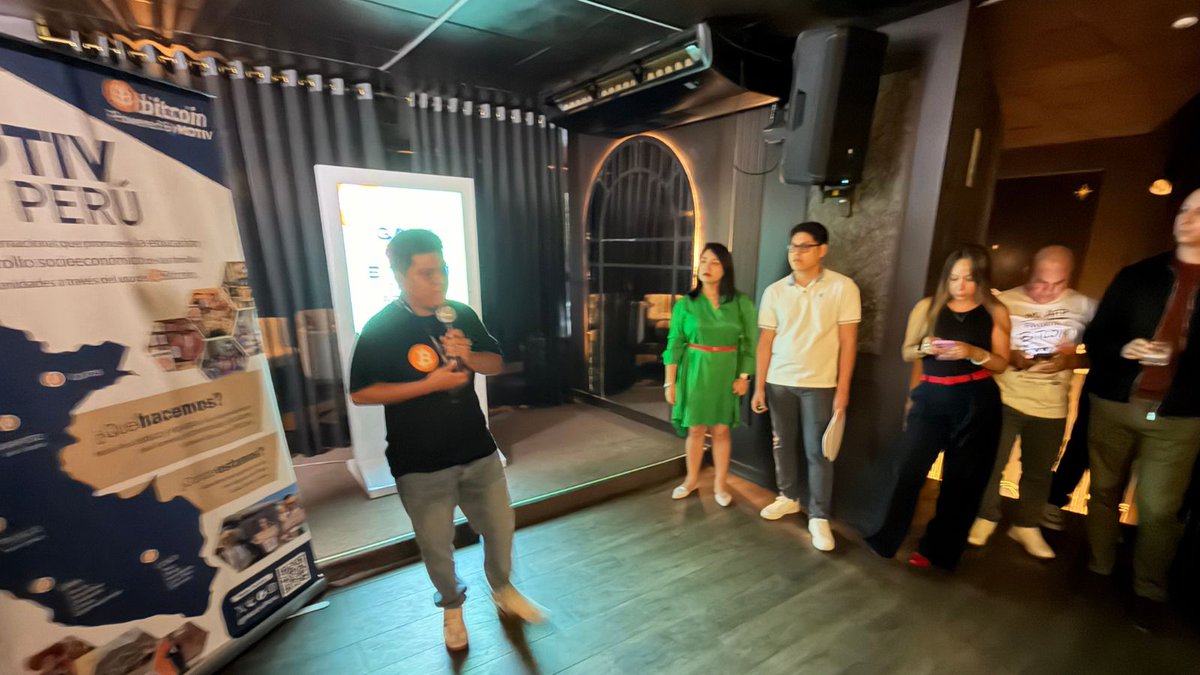 MotivPeru's tweet photo. 🍕₿ Here’s how we celebrated Bitcoin Pizza Day with the community in Trujillo, Peru.

We talked about Bitcoin, financial education, and new opportunities, while continuing to drive adoption through real-life experiences. ⚡🇵🇪

#Bitcoin #BitcoinPizzaDay #MotivPeru #BTC #BitcoinAdoption