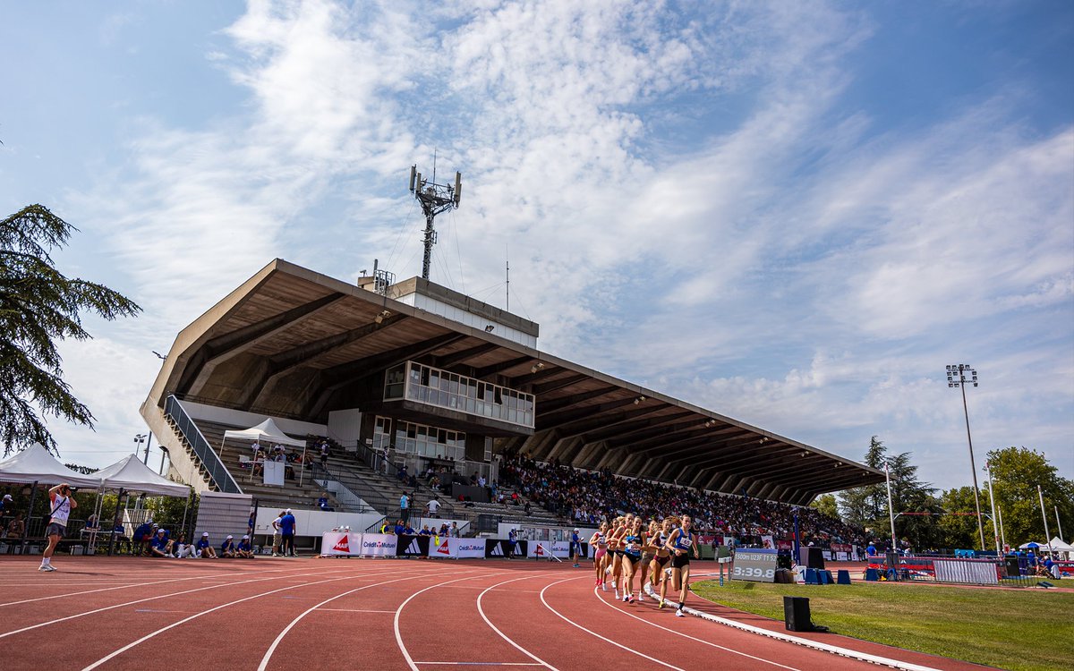 FFAthletisme's tweet photo. 🇫🇷 𝗟𝗘𝗦 𝗖𝗛𝗔𝗠𝗣𝗜𝗢𝗡𝗡𝗔𝗧𝗦 𝗗𝗘 𝗙𝗥𝗔𝗡𝗖���� 𝗘𝗟𝗜𝗧𝗘 𝟮𝟬𝟮𝟳 𝗔 𝗦𝗔𝗜𝗡𝗧-𝗘𝗧𝗜𝗘𝗡𝗡𝗘 !

📍 Réuni ce jeudi, le comité directeur de la Fédération Française d’Athlétisme a attribué l’organisation des Championnats de France Elite 2027 à Saint-Étienne (Loire).

🏟️ La ville ligérienne retrouvera ainsi la compétition phare de l’athlétisme français pour la cinquième fois de son histoire, après les éditions 1975, 2001, 2002 et 2019.

✨ Il y a sept ans, le stade Henri-Lux, situé à proximité de Geoffroy-Guichard, avait notamment vu Wilhem Belocian (110 m haies) et Renaud Lavillenie (perche) s'illustrer.

🤝 Portée par le Coquelicot 42, la candidature stéphanoise a été retenue à l’issue du processus d’attribution mené par la FFA.

📅 Rendez-vous du 30 juillet au 1er août 2027 dans le Forez pour les Championnats de France Elite.

📸 KMSP / @capturemysport / @ffathletisme