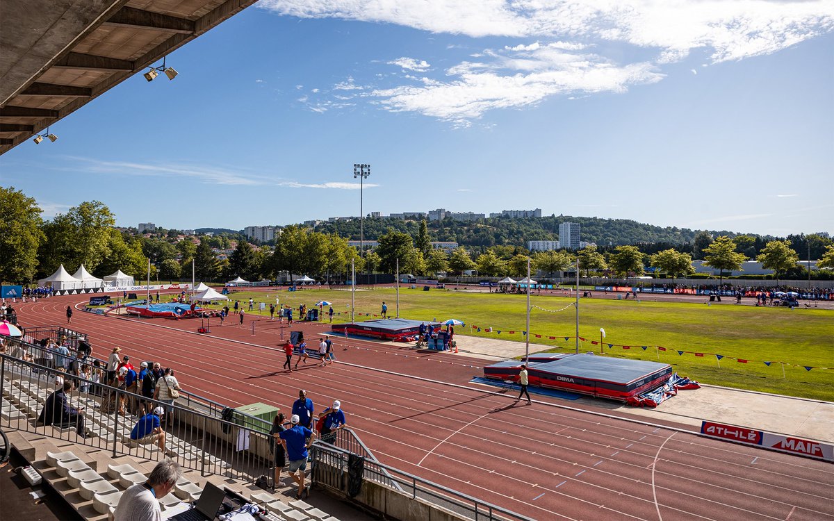 FFAthletisme's tweet photo. 🇫🇷 𝗟𝗘𝗦 𝗖𝗛𝗔𝗠𝗣𝗜𝗢𝗡𝗡𝗔𝗧𝗦 𝗗𝗘 𝗙𝗥𝗔𝗡𝗖���� 𝗘𝗟𝗜𝗧𝗘 𝟮𝟬𝟮𝟳 𝗔 𝗦𝗔𝗜𝗡𝗧-𝗘𝗧𝗜𝗘𝗡𝗡𝗘 !

📍 Réuni ce jeudi, le comité directeur de la Fédération Française d’Athlétisme a attribué l’organisation des Championnats de France Elite 2027 à Saint-Étienne (Loire).

🏟️ La ville ligérienne retrouvera ainsi la compétition phare de l’athlétisme français pour la cinquième fois de son histoire, après les éditions 1975, 2001, 2002 et 2019.

✨ Il y a sept ans, le stade Henri-Lux, situé à proximité de Geoffroy-Guichard, avait notamment vu Wilhem Belocian (110 m haies) et Renaud Lavillenie (perche) s'illustrer.

🤝 Portée par le Coquelicot 42, la candidature stéphanoise a été retenue à l’issue du processus d’attribution mené par la FFA.

📅 Rendez-vous du 30 juillet au 1er août 2027 dans le Forez pour les Championnats de France Elite.

📸 KMSP / @capturemysport / @ffathletisme
