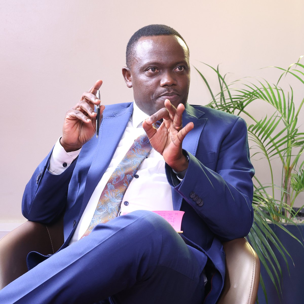 LTechDialogues's tweet photo. #LegalTechDialogues: "At @DiamondAdvocate, we believe in democratization of knowledge and break monotony of knowledge monopoly. We believe tuning to our dialogues and discussions will not leave you the same." 

Adv. @TonyKiire - Director, @LTechDialogues 

@DiamondAdvocate https://t.co/gC65loGhdR